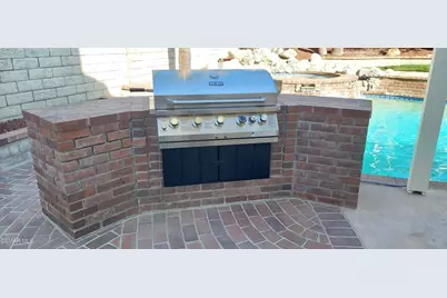 748 Azure Hills Drive, Simi Valley, CA 93065 - Photo 29