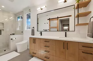 1524 W Riverside Dr, Burbank, CA 91506 - Photo 25