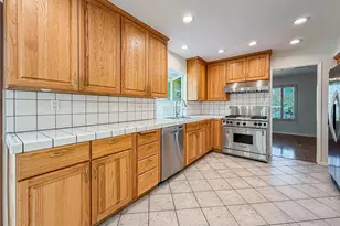 253 Reddington Ct, Camarillo, CA 93010 - Photo 13