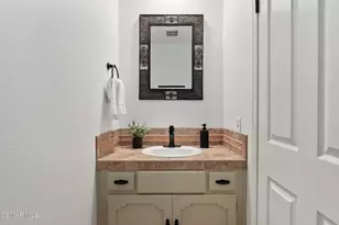 754 Cedar Point Pl, Westlake Village, CA 91362 - Photo 17