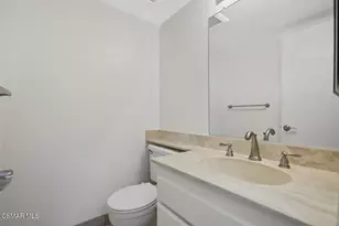 1760 E Avenida De Las Flores, Thousand Oaks, CA 91362 - Photo 17