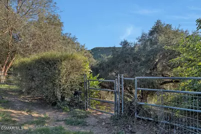 1278 Rambling Road, Simi Valley, CA 93065 - Photo 47