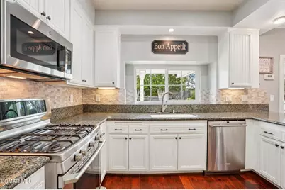 14207 Clemson Street, Moorpark, CA 93021 - Photo 19