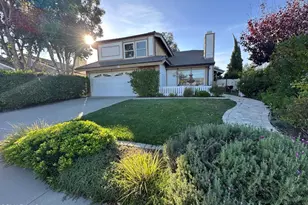 35 Ilex Dr, Newbury Park, CA 91320 - Photo 3