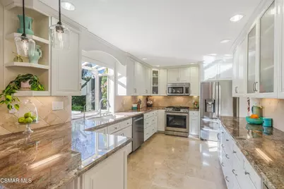 443 White Swan Court, Simi Valley, CA 93065 - Photo 15