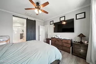 586 Pioneer St, Camarillo, CA 93010 - Photo 9