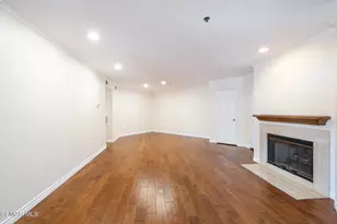 5744 Oak Bend Ln, Oak Park, CA 91377 - Photo 5