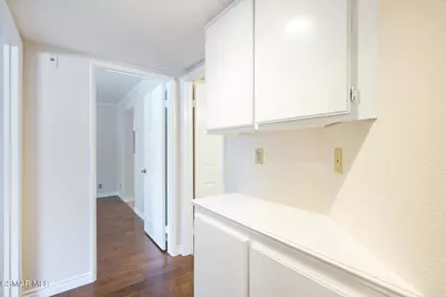 5744 Oak Bend Lane #201, Oak Park, CA 91377 - Photo 9