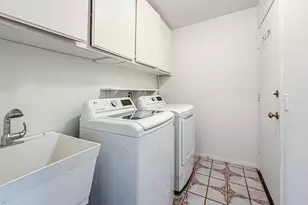 221 Hazelridge Ct, Simi Valley, CA 93065 - Photo 21