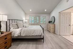 221 Hazelridge Ct, Simi Valley, CA 93065 - Photo 31