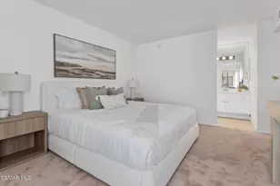 11939 Weddington St, Valley Village, CA 91607 - Photo 25