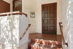 11939 Weddington St, Valley Village, CA 91607 - Photo 37