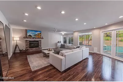 2397 Laurelpark Court, Thousand Oaks, CA 91362 - Photo 13