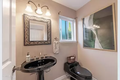 2397 Laurelpark Court, Thousand Oaks, CA 91362 - Photo 41