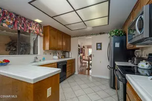 44142 Village 44, Camarillo, CA 93012 - Photo 11