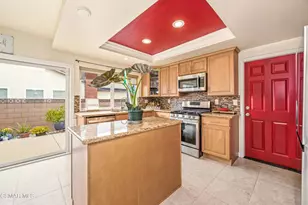 2516 E Phyllis St, Simi Valley, CA 93065 - Photo 13