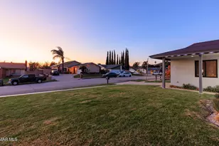2128 Tremont Ave, Simi Valley, CA 93063 - Photo 45