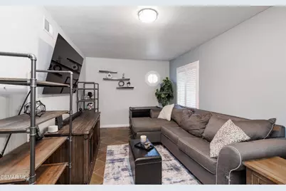 2128 Tremont Avenue, Simi Valley, CA 93063 - Photo 27