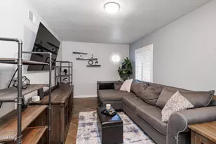 2128 Tremont Ave, Simi Valley, CA 93063 - Photo 27