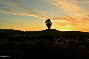 136 Erten St, Thousand Oaks, CA 91360 - Photo 43