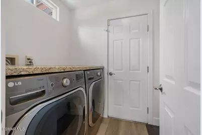 260 Greenmeadow Drive, Thousand Oaks, CA 91320 - Photo 13