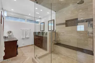 260 Greenmeadow Dr, Thousand Oaks, CA 91320 - Photo 29