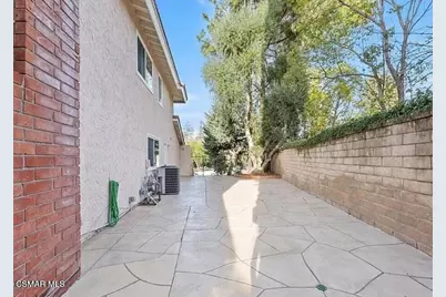 1885 Fallview Road, Westlake Village, CA 91361 - Photo 23