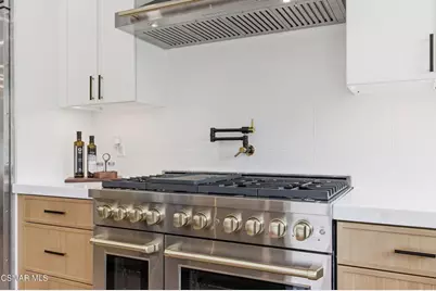 5733 Carell Avenue, Agoura Hills, CA 91301 - Photo 11