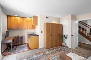 2110 Laurelwood Dr, Thousand Oaks, CA 91362 - Photo 11