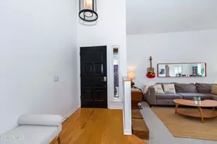 6605 Oak Forest Dr, Oak Park, CA 91377 - Photo 3