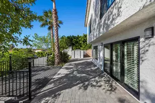 20500 Blairmoore St, Chatsworth, CA 91311 - Photo 41