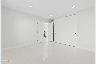 20500 Blairmoore Street, Chatsworth, CA 91311 - Photo 17