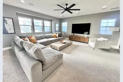 1323 Arroyo View Street, Thousand Oaks, CA 91320 - Photo 11