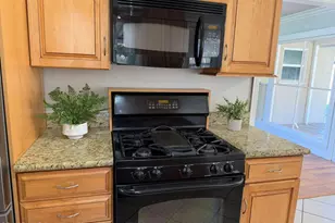 400 Frances St, Ventura, CA 93003 - Photo 13