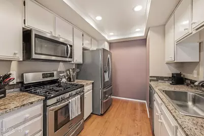 1995 E Covington Avenue, Simi Valley, CA 93065 - Photo 11