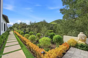 2691 Country Ridge Rd, Calabasas, CA 91302 - Photo 19