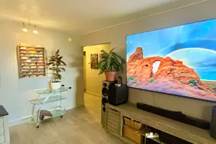 24303 Woolsey Canyon Rd, Canoga Park, CA 91304 - Photo 11