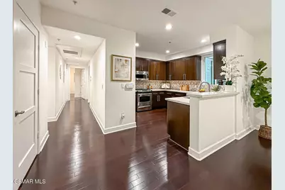 4644 Coldwater Canyon Avenue #102, Studio City, CA 91604 - Photo 13