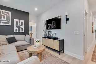 3028 Harrison Ln, Simi Valley, CA 93065 - Photo 33