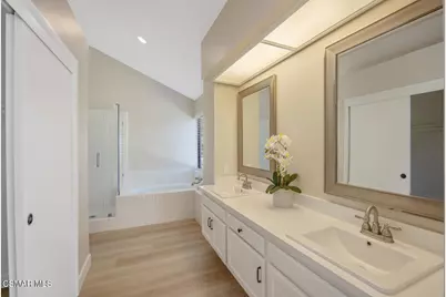 2026 Stonehill Circle, Thousand Oaks, CA 91360 - Photo 25