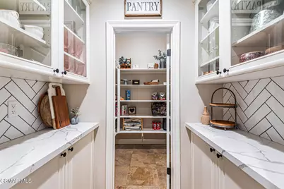 457 Vineyard Drive, Simi Valley, CA 93065 - Photo 17