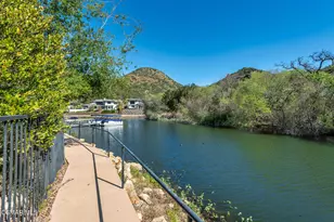 2639 Queen's Garden Dr, Thousand Oaks, CA 91361 - Photo 35