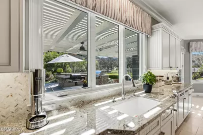 2639 Queens Garden Drive, Thousand Oaks, CA 91361 - Photo 13