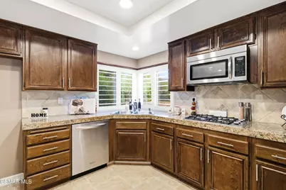 2058 Coleman Court, Simi Valley, CA 93063 - Photo 23