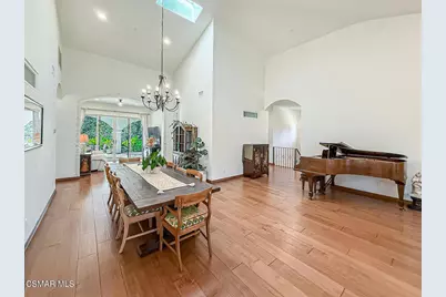 4255 Saddlecrest Lane, Westlake Village, CA 91361 - Photo 9