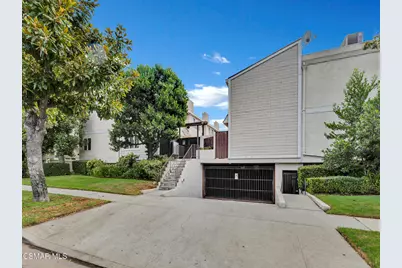 4230 Whitsett Avenue #9, Studio City, CA 91604 - Photo 3