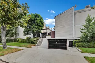 4230 Whitsett Ave, Studio City, CA 91604 - Photo 3