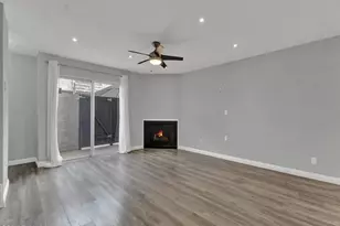 4230 Whitsett Ave, Studio City, CA 91604 - Photo 11