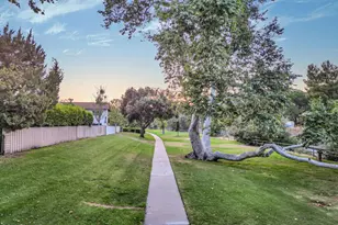 1420 Oldbury Pl, Westlake Village, CA 91361 - Photo 49