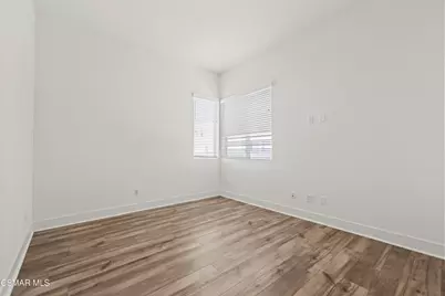 27503 N Golden Currant Place, Valencia, CA 91381 - Photo 33